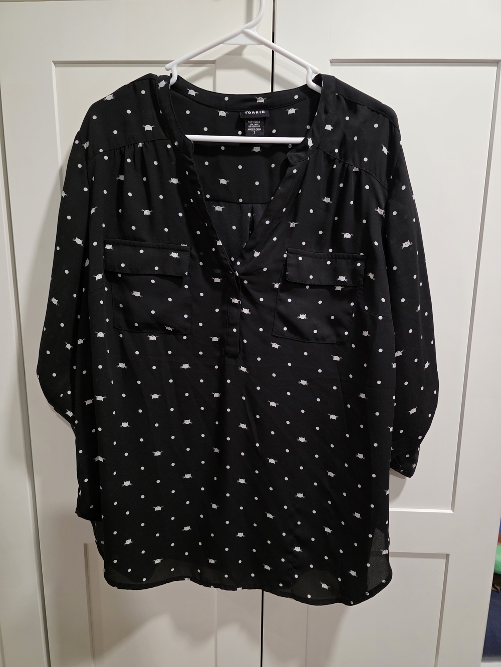 torrid Black Blouse with White Dot & Mini Print